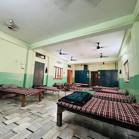 Satsang Lodge فاراناسي المظهر الخارجي الصورة
