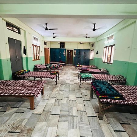Satsang Lodge فاراناسي المظهر الخارجي الصورة